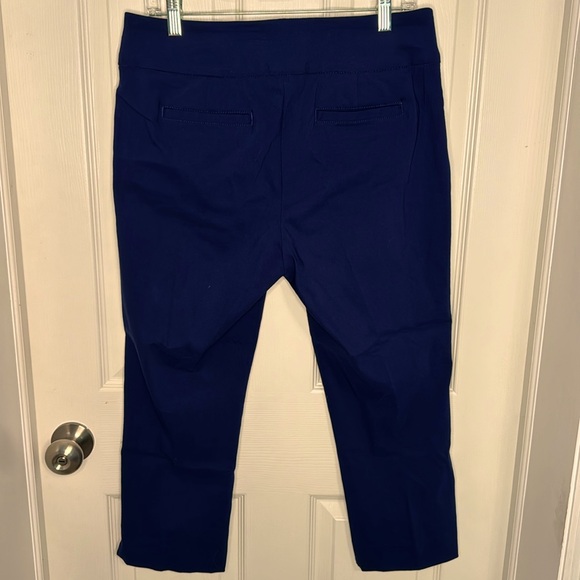 EUC St John’s Bay Pull On Capris - Picture 5 of 7